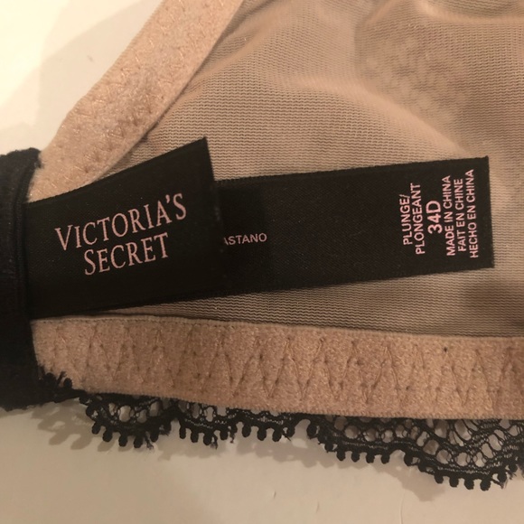 VICTORIA’S SECRET Plunge Black Lace Over Nude BRA 34D - Picture 5 of 7